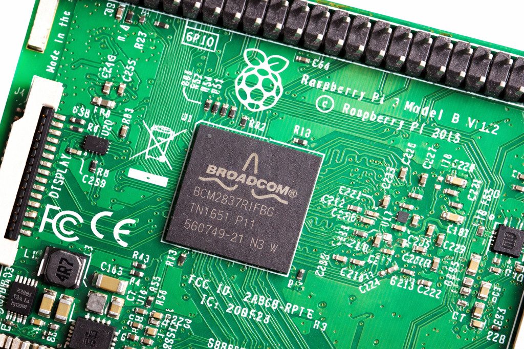 Broadcom Soc Raspberry Pi Model 3B Single Board Computer for Arcade Builds